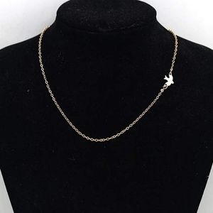 Simple Flying Sparrow Love bird Necklace Color Gold